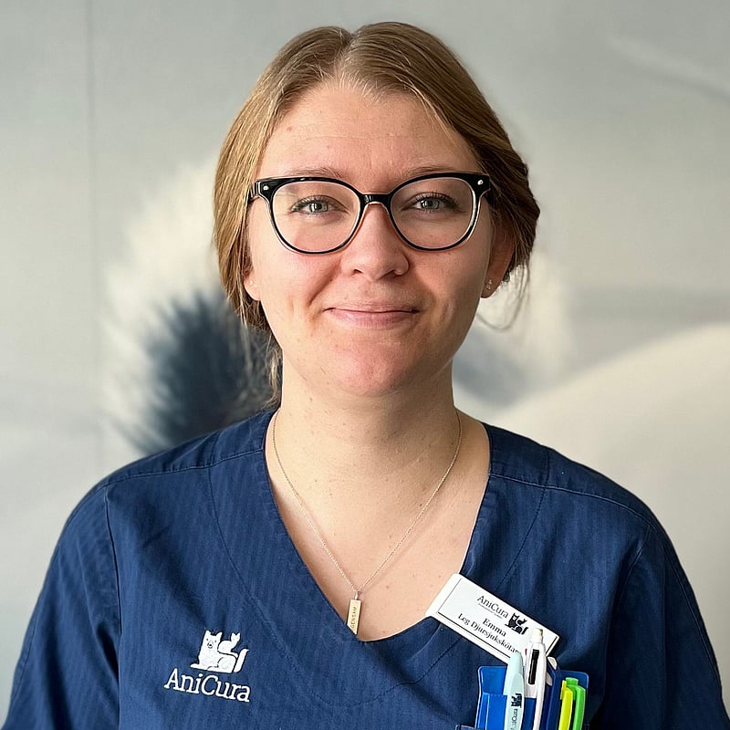 Foto av Emma W, Legitimerad Djursjukskötare